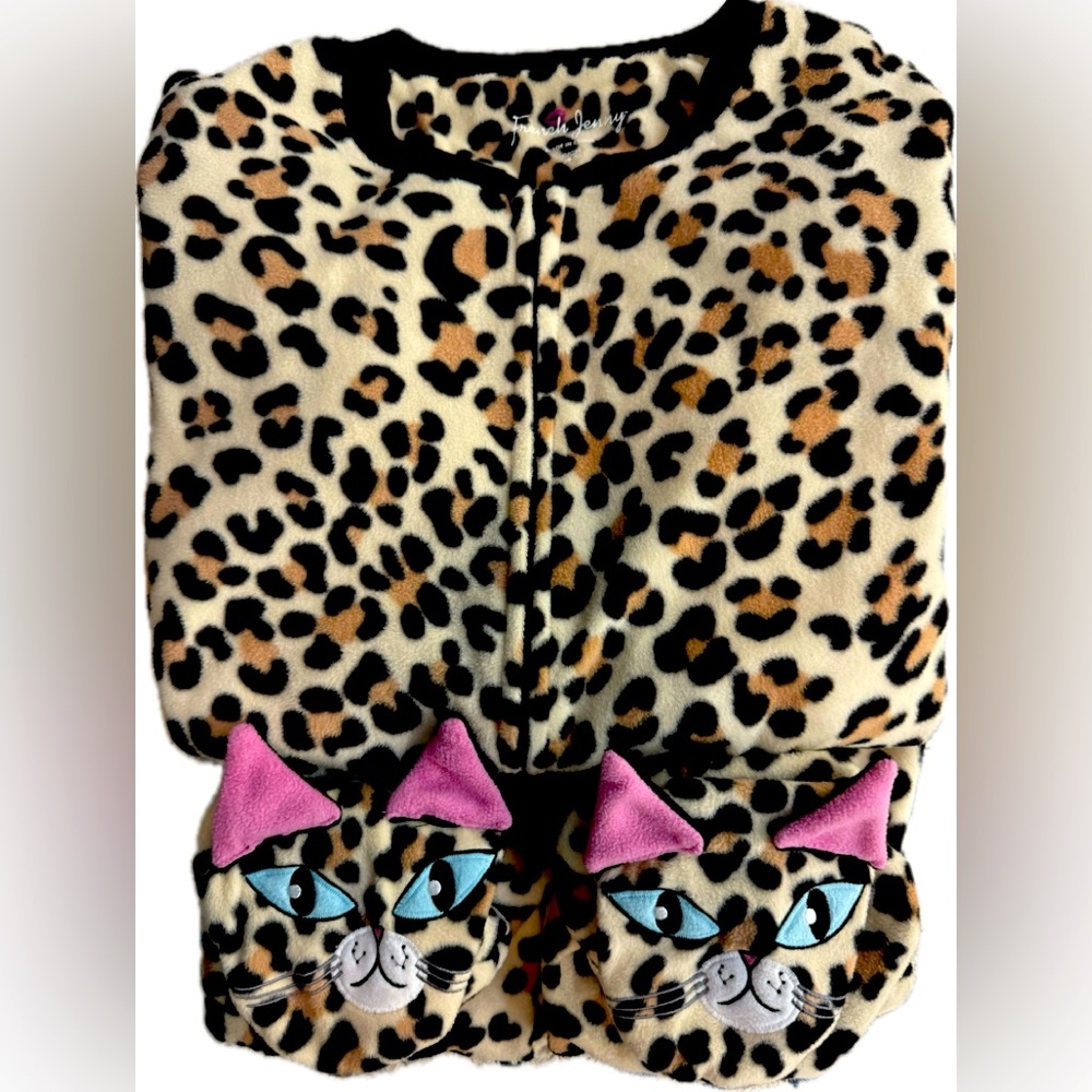 French Jenny Leopard Footie Onesie Pajamas Women’s Small NWOT